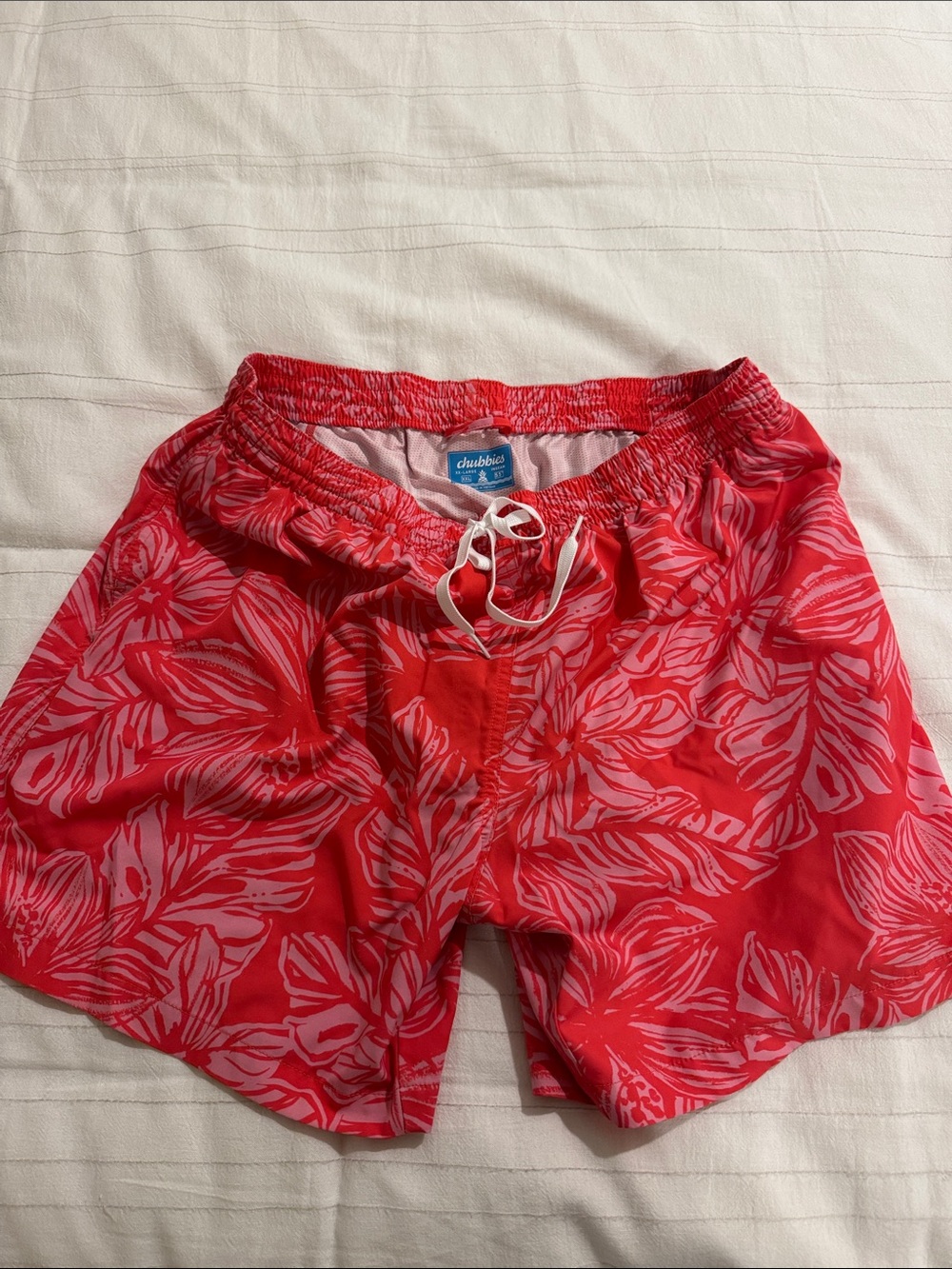 chubbies Red Floral Tropical Swim Trunks, XXL, 5.5in inseam